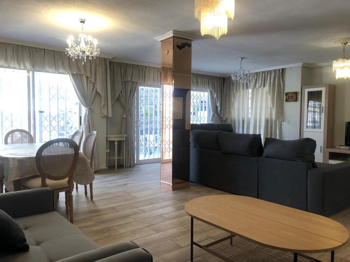 Holiday Chalet Benidorm Eksteriør billede